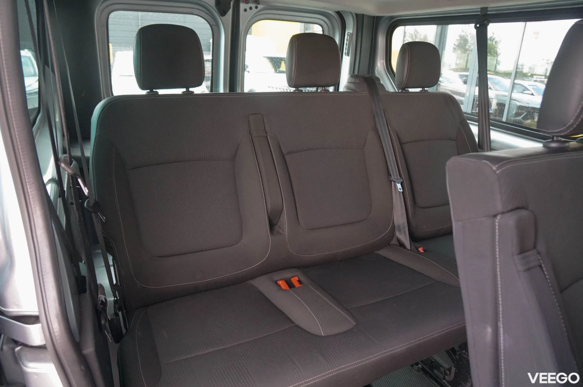 Renault TRAFIC Passanger Pack Clim L2H1 2 110kW