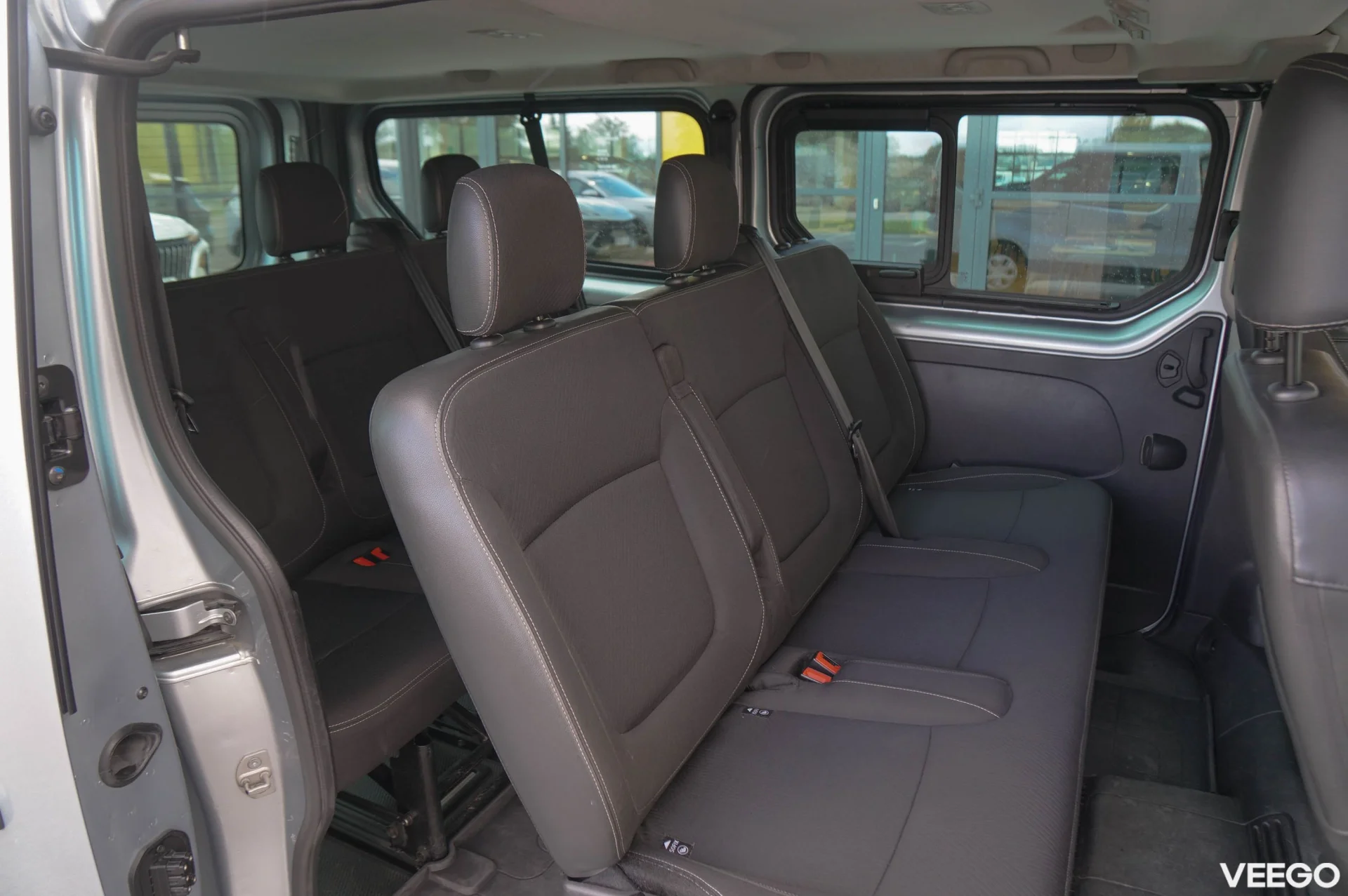 Renault TRAFIC Passanger Pack Clim L2H1 2 110kW