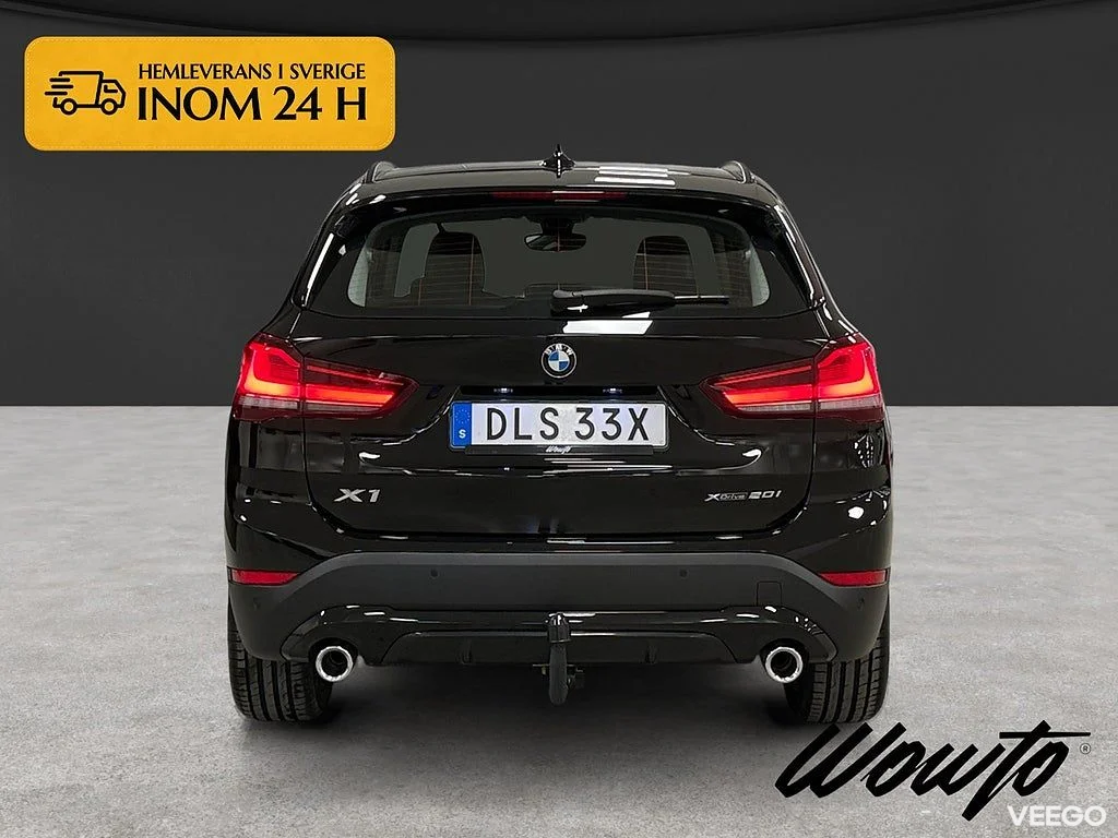 BMW X1 xDrive20i 178HK Sport Line /HuD /Drag 131kW