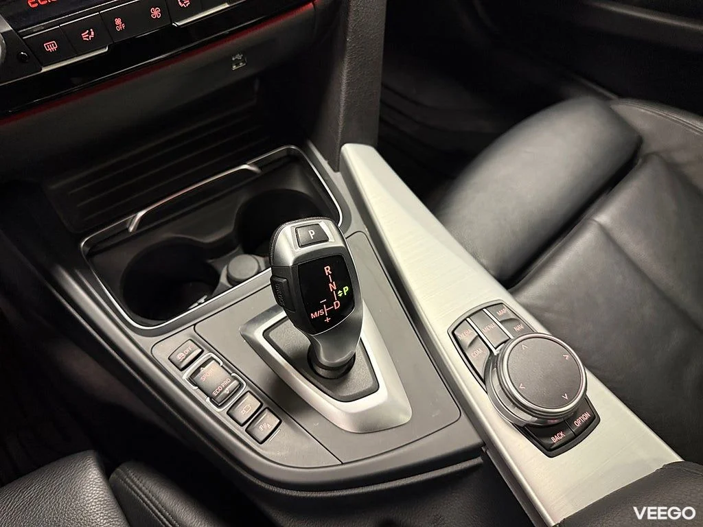 BMW 320 d xDrive Touring 190HK M-Sport /HuD /360 /H/K /Spec 140kW