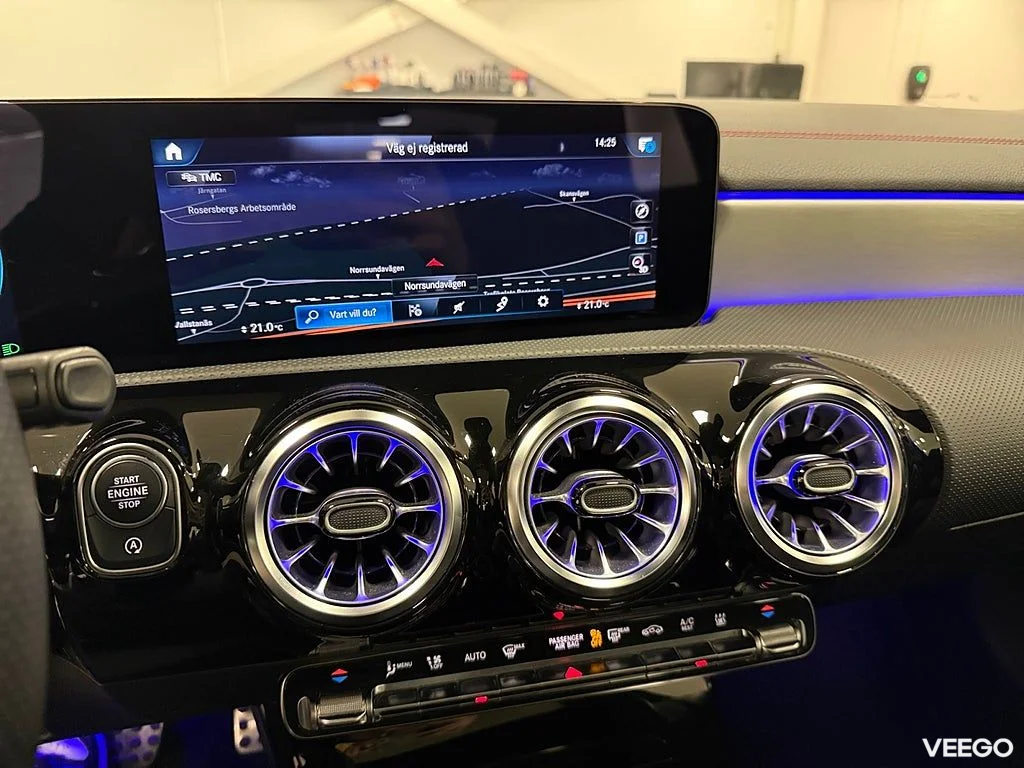 Mercedes-Benz CLA 200 4M 163HK AMG /Pano /Burmester 120kW