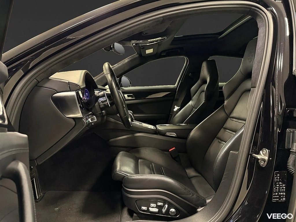 Porsche Panamera 4 E-Hybrid PDK 462HK /Pano /Soft Close/Spec 340kW