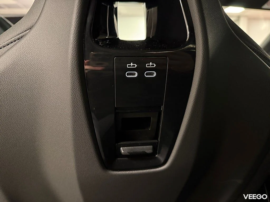 BMW iX xDrive40 326Hk /Sky Lounge /360 /Se Spec /Moms 240kW