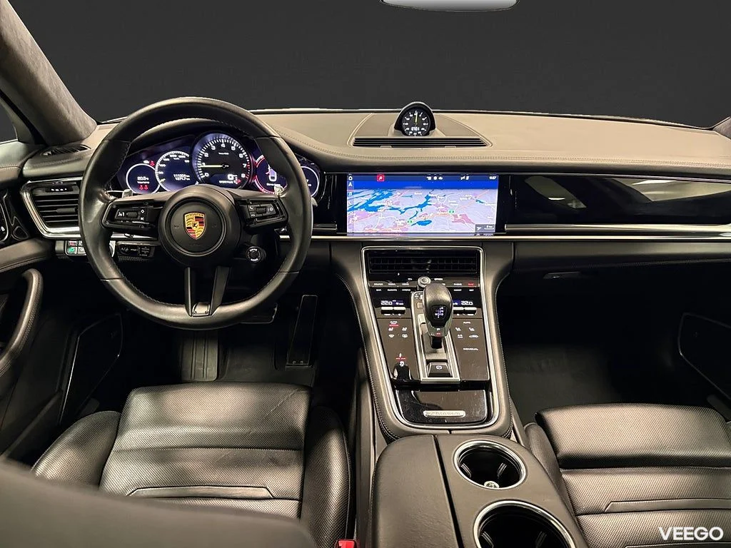 Porsche Panamera 4 E-Hybrid PDK 462HK /Pano /Soft Close/Spec 340kW