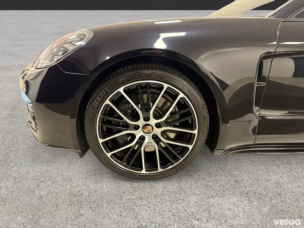Porsche Panamera 4 E-Hybrid PDK 462HK /Pano /Soft Close/Spec 340kW