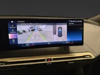 BMW iX xDrive40 326Hk /Sky Lounge /360 /Se Spec /Moms 240kW thumbnail