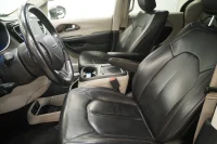 Chrysler Pacifica Touring 3.6 214kW thumbnail