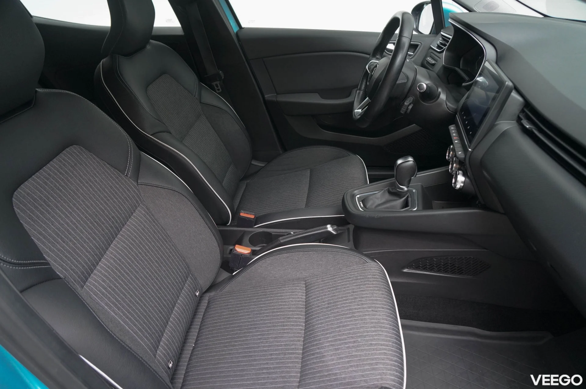 Renault Clio Intens E-TECH Hybrid 1.6 67kW