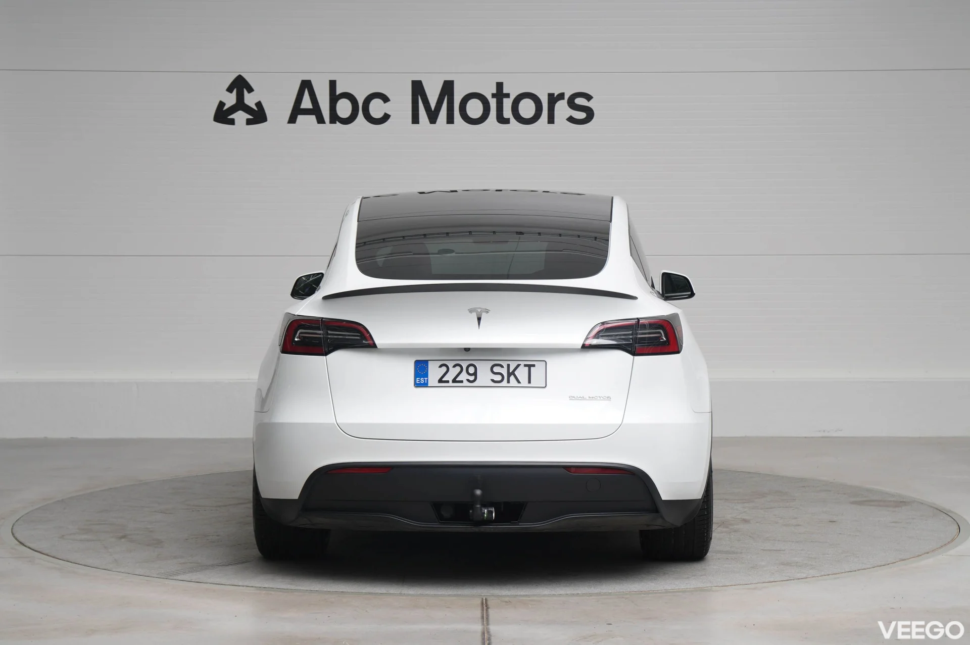 Tesla Model Y AWD Dual Motor Performance 185kW
