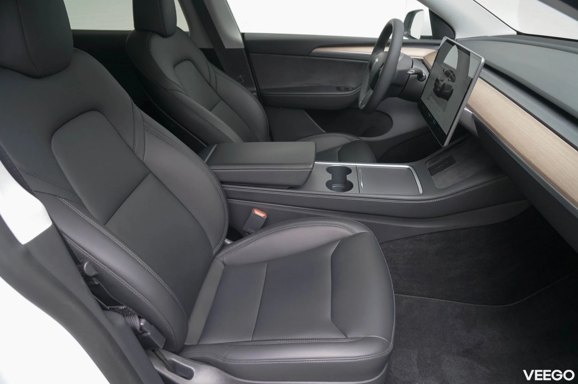 Tesla Model Y AWD Dual Motor Performance 185kW