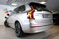 Volvo XC90 AWD B&W 4C LUXURY+ ULTRA BRIGHT FULL XENIUM INTELLI PRO MY26 2 335kW thumbnail