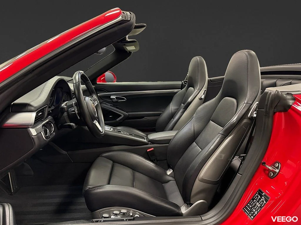 Porsche 911 991.2 Carrera 4S Cab PDK 420HK / PDCC / Se Spec 309kW