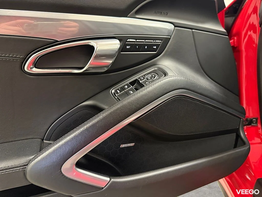 Porsche 911 991.2 Carrera 4S Cab PDK 420HK / PDCC / Se Spec 309kW