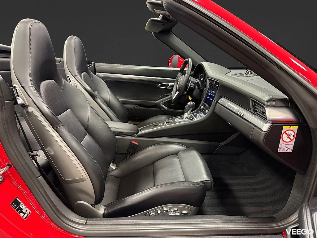 Porsche 911 991.2 Carrera 4S Cab PDK 420HK / PDCC / Se Spec 309kW