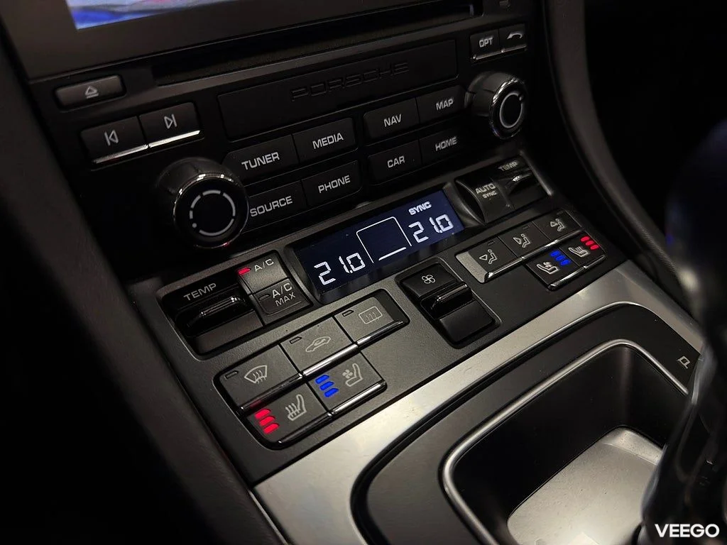 Porsche 911 991.2 Carrera 4S Cab PDK 420HK / PDCC / Se Spec 309kW