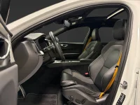 Volvo XC60 T8 Polestar Engineered 405HK /B&W /HuD /Se Spec 298kW thumbnail