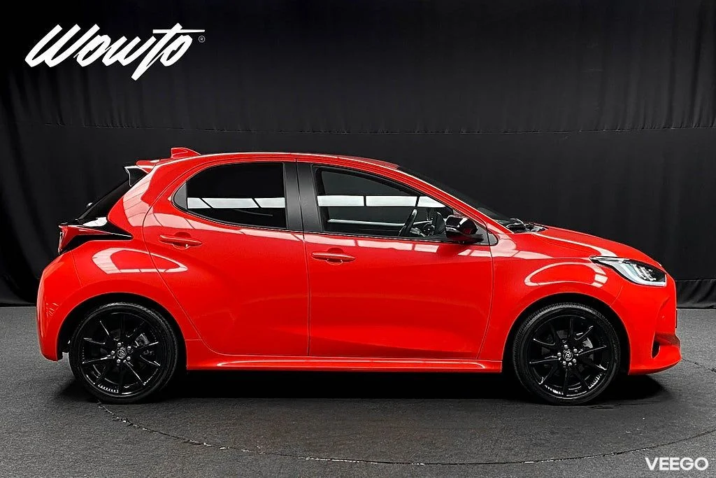Toyota Yaris Hybrid CVT 116HK Style /Drag /B-Kamera 85kW