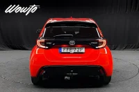 Toyota Yaris Hybrid CVT 116HK Style /Drag /B-Kamera 85kW thumbnail