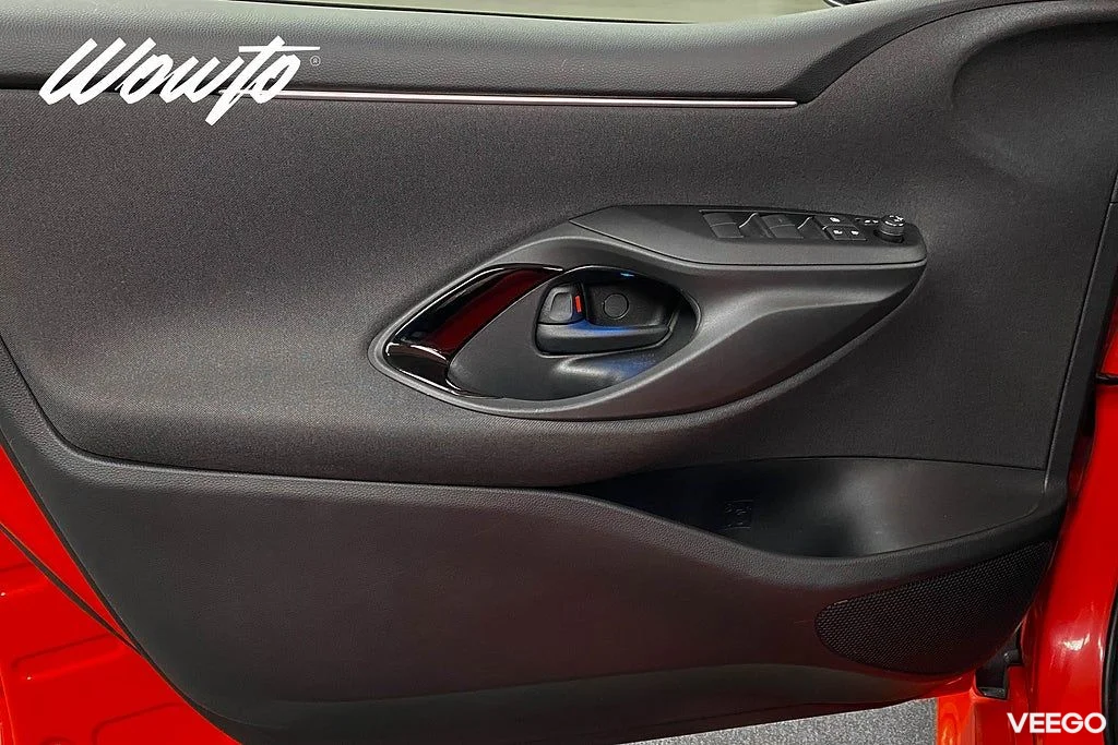 Toyota Yaris Hybrid CVT 116HK Style /Drag /B-Kamera 85kW