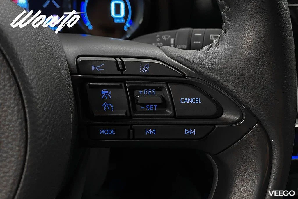 Toyota Yaris Hybrid CVT 116HK Style /Drag /B-Kamera 85kW