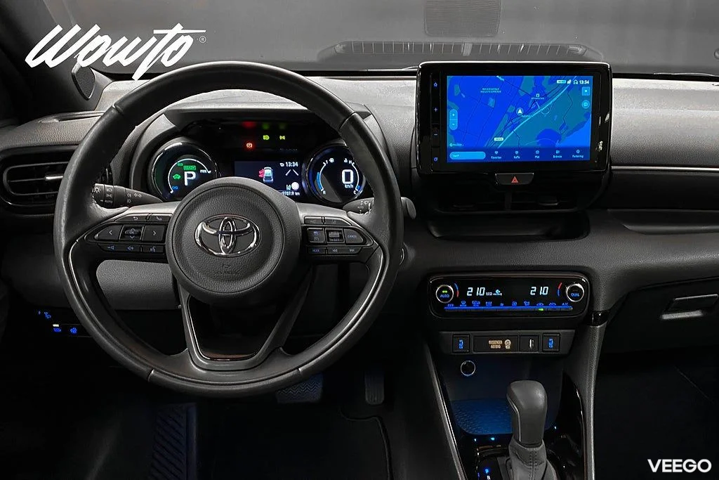 Toyota Yaris Hybrid CVT 116HK Style /Drag /B-Kamera 85kW