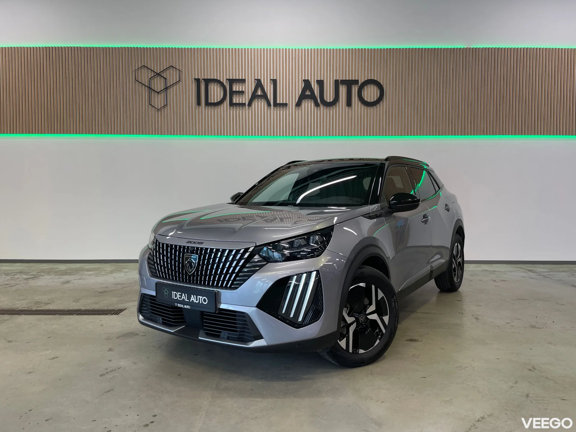 Peugeot 2008 GT Hybrid 1.2 100kW