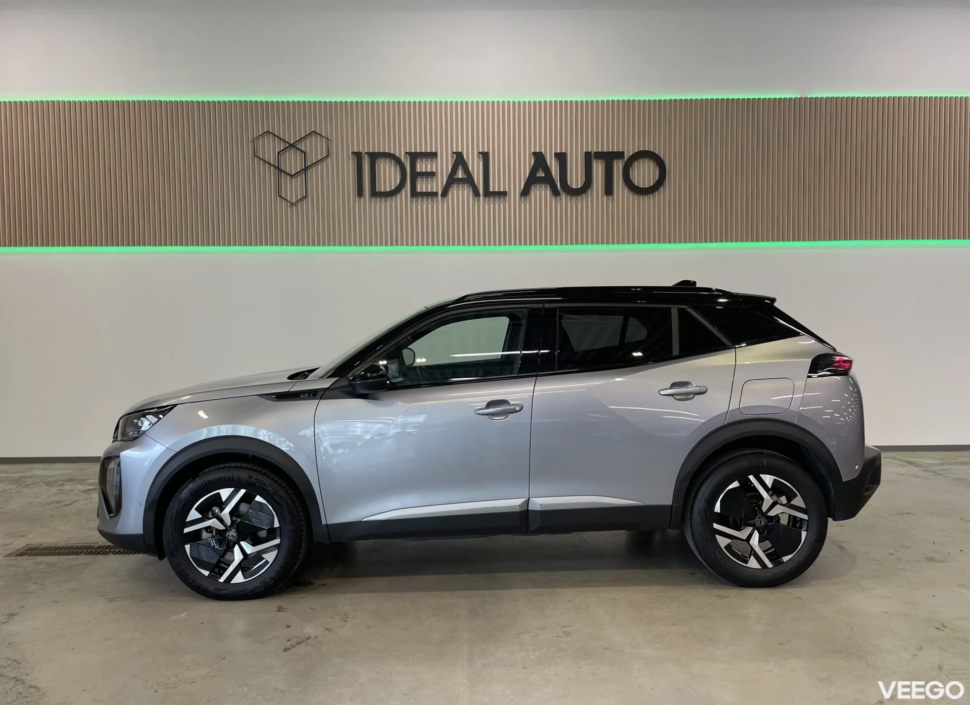 Peugeot 2008 GT Hybrid 1.2 100kW