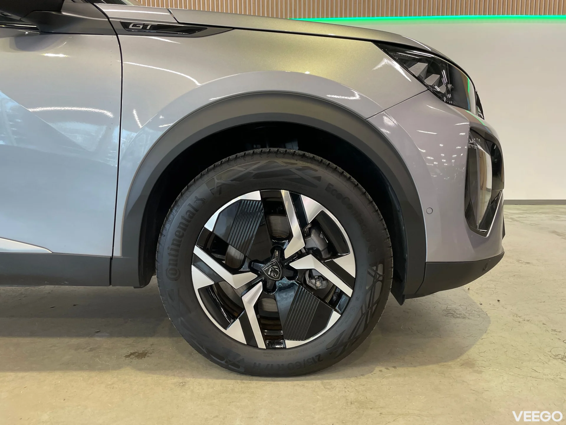 Peugeot 2008 GT Hybrid 1.2 100kW