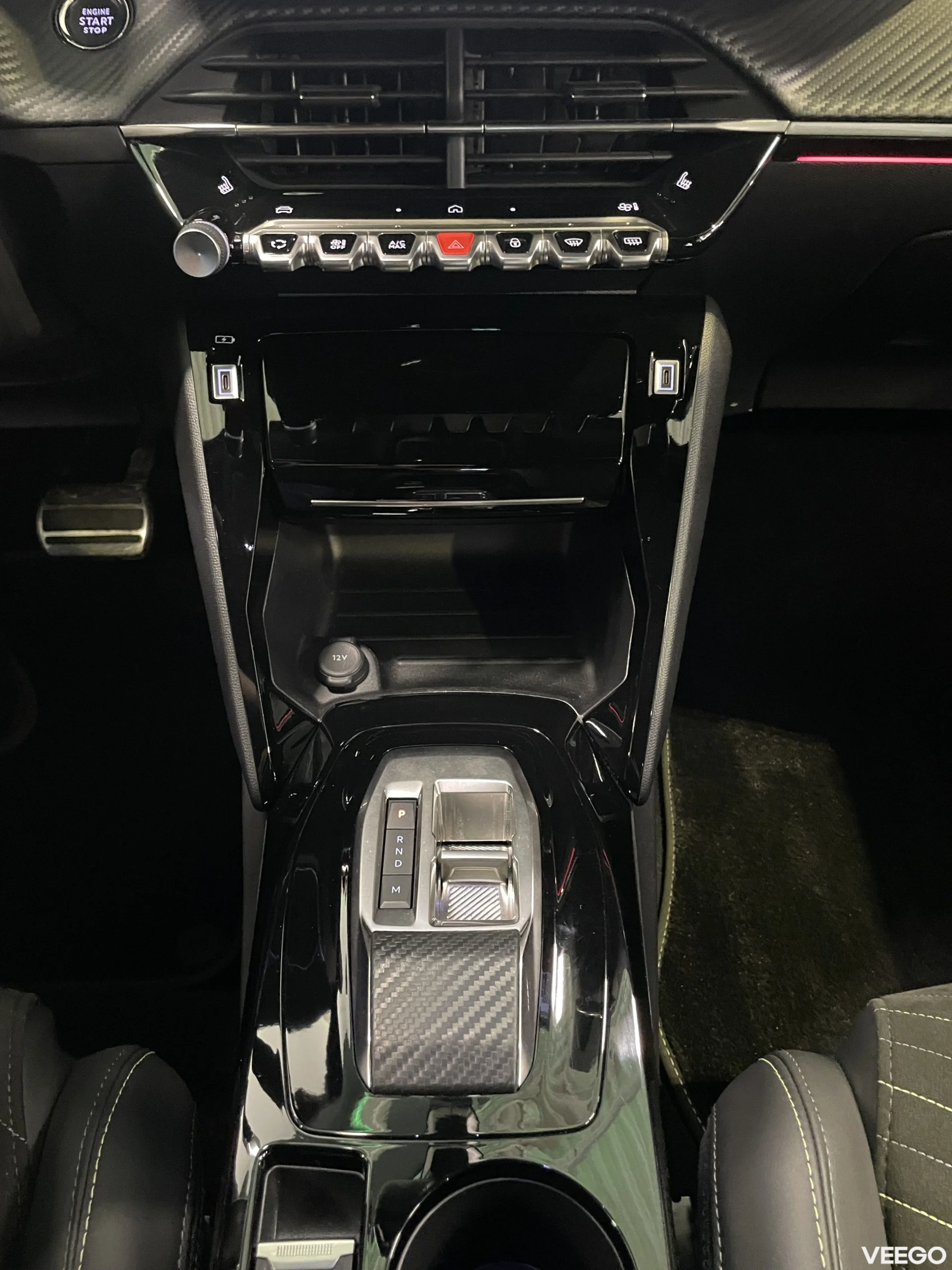 Peugeot 2008 GT Hybrid 1.2 100kW