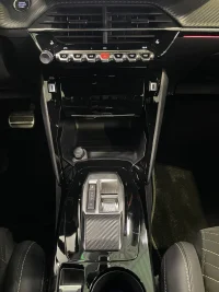 Peugeot 2008 GT Hybrid 1.2 100kW thumbnail