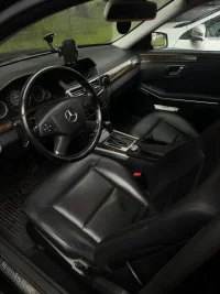 Mercedes-Benz 200 2.1 100kW thumbnail