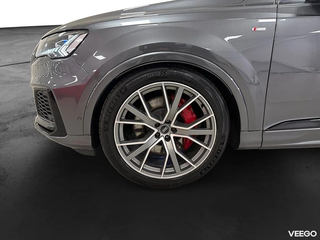 Audi Q7 60 TFSI e Q 462HK S-Line /B&O /Laser /360 /Drag 340kW