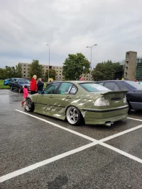 BMW 325 E46 2.5 141kW thumbnail