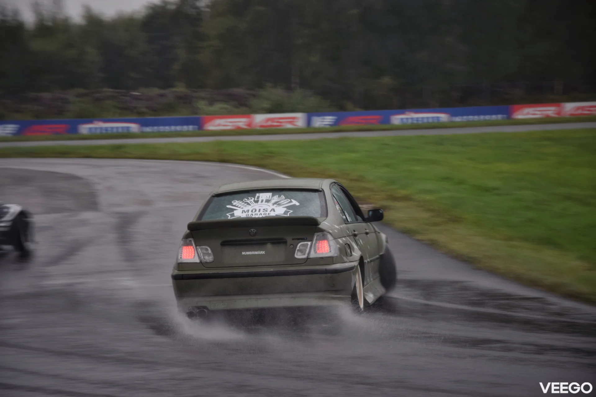 BMW 325 E46 2.5 141kW