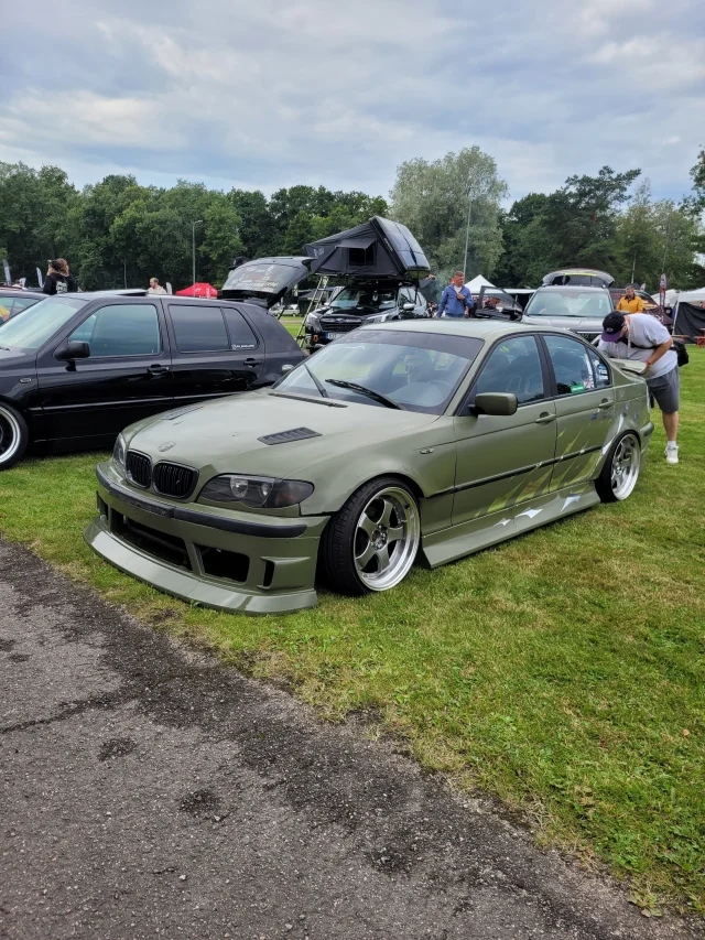 Image of BMW 325 E46 2.5 141kW
