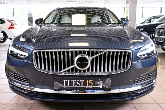 Image of Volvo V90 AWD H&K ULTIMATE BRIGHT INTELLI SAFE MY22 2 251kW