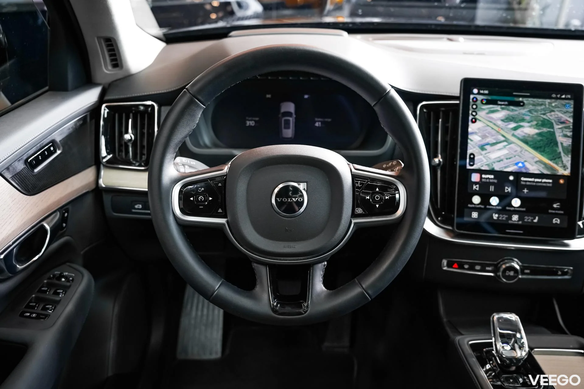 Volvo XC90 2.0 228kW
