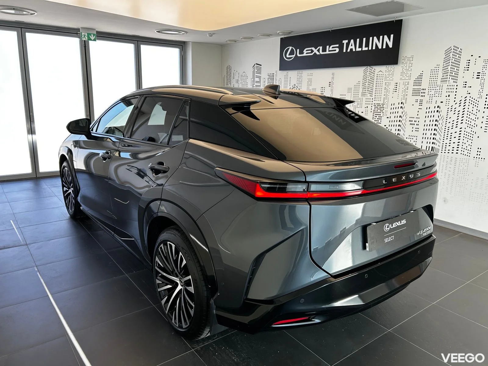 Lexus RZ 450e - 132kW