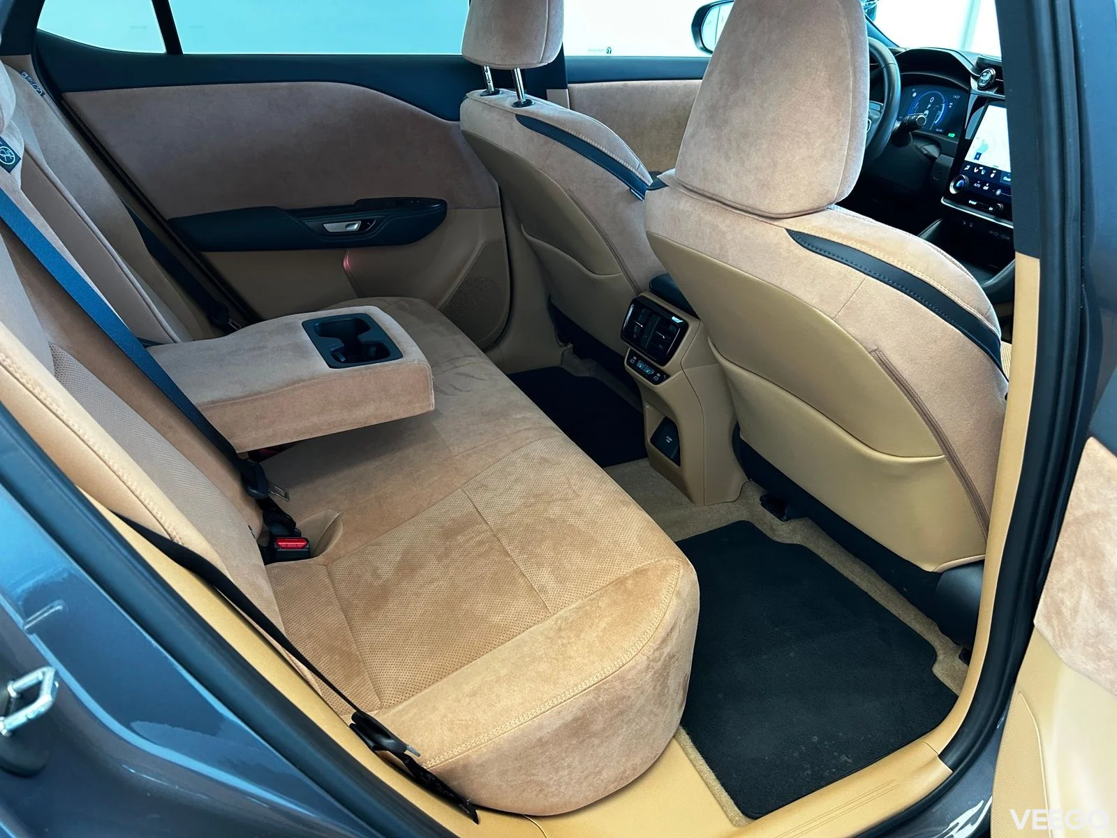Lexus RZ 450e - 132kW