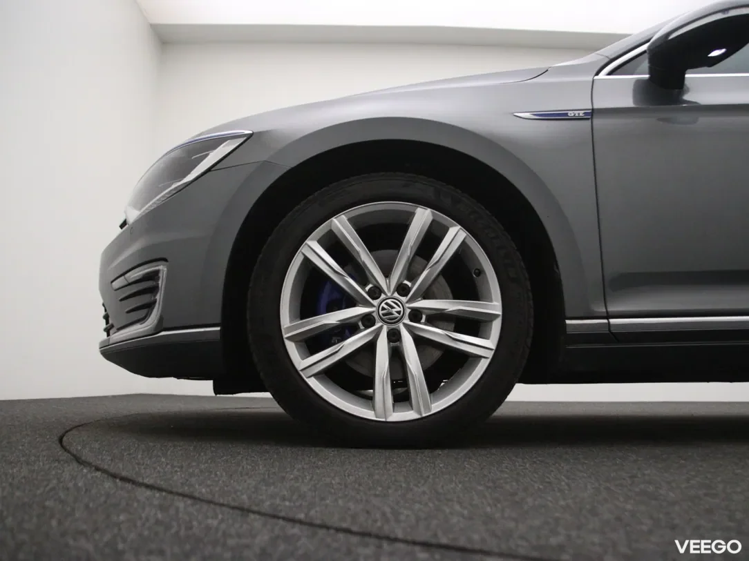 Volkswagen Passat 1.4 160kW