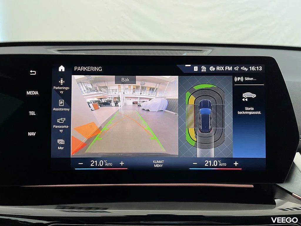 BMW X1 sDrive18i xLine Rattvärme Drag ComfortAccess ParkAssist 0kW