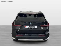 BMW X1 sDrive18i xLine Rattvärme Drag ComfortAccess ParkAssist 0kW thumbnail