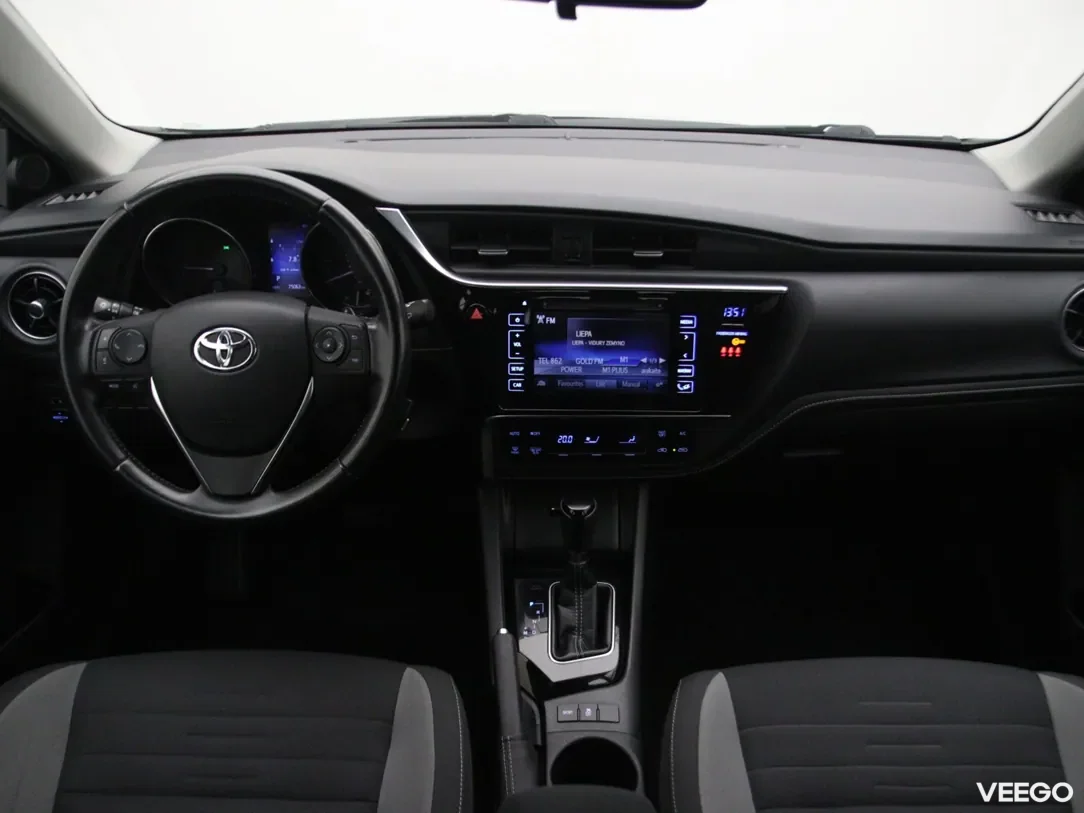 Toyota Auris 1.6 97kW