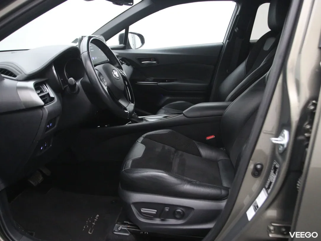 Toyota C-HR 1.8 90kW