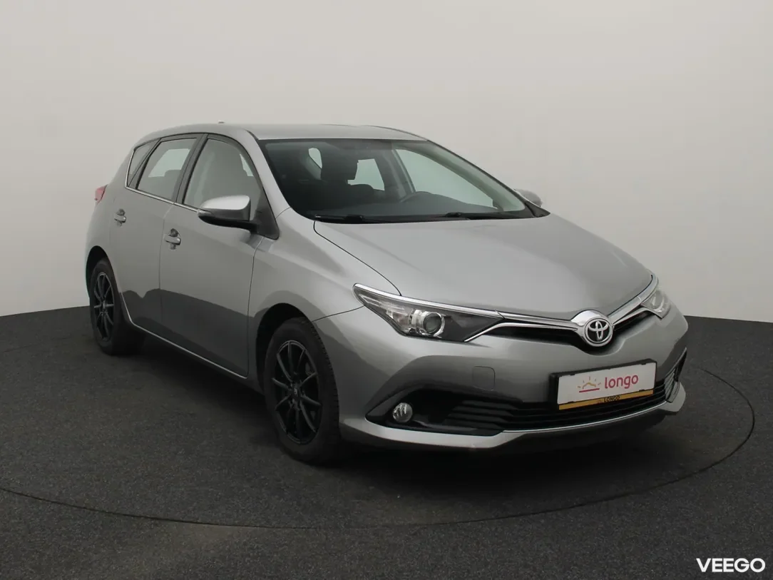 Toyota Auris 1.6 97kW