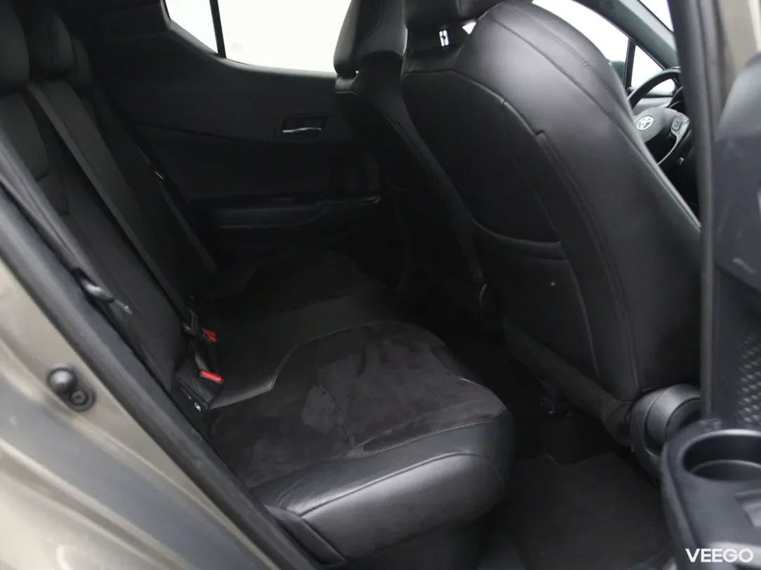 Toyota C-HR 1.8 90kW
