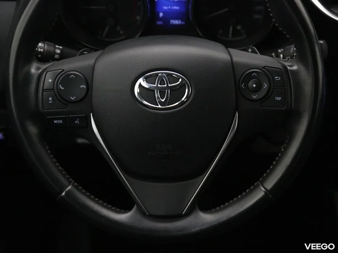 Toyota Auris 1.6 97kW