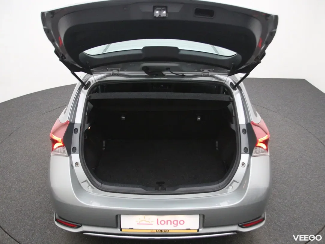 Toyota Auris 1.6 97kW