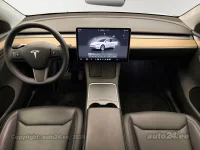 Tesla Model Y Long Range Dual Motor 190kW thumbnail