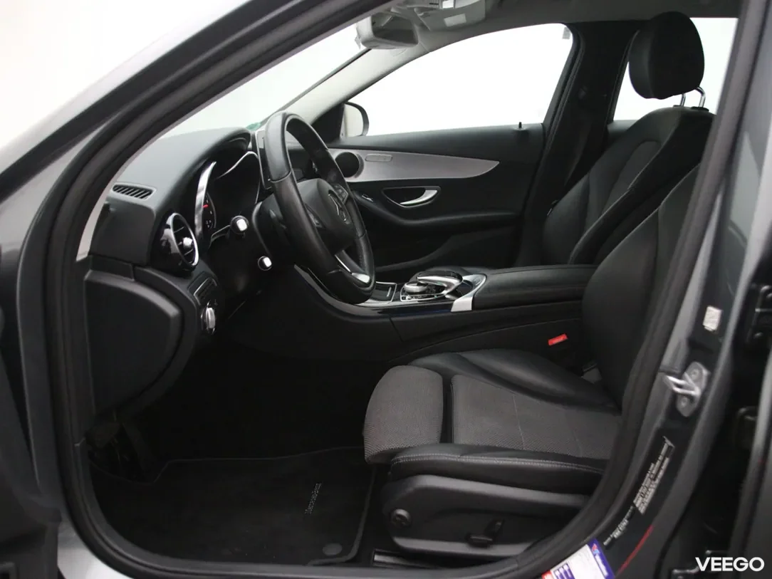 Mercedes-Benz C220 2.1 125kW